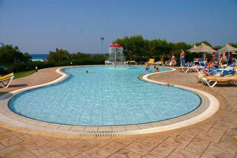 Allsun Zorbas Village 헐소니소스 외부 사진